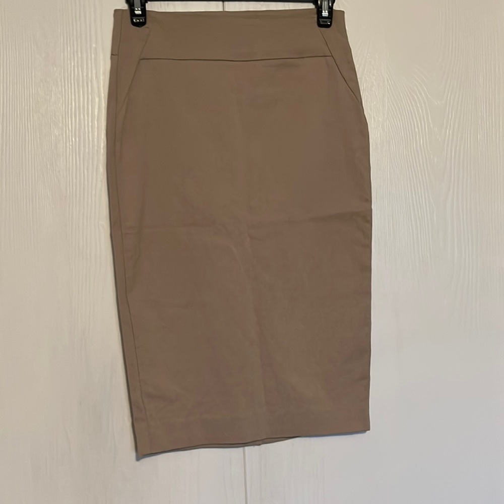 RW&CO Cream polka dot pencil skirt